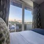 Estatesmen Chelsea Bridge Flat