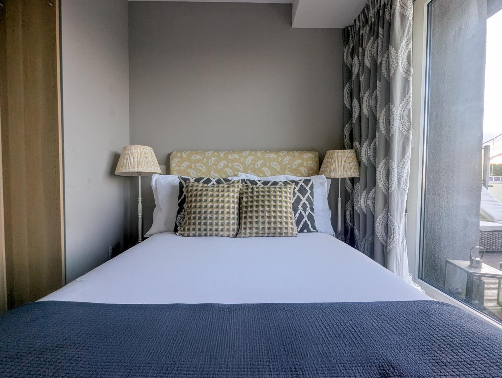 Estatesmen Chelsea Bridge Flat